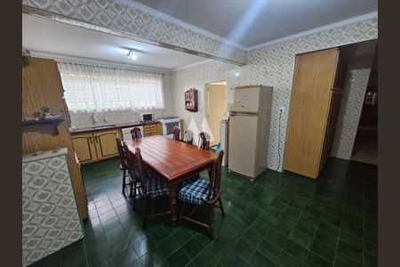 22_photo/94ce024c29.5e2511c6536d59b0-ATLAS-08cc1c6d-60ea-459b-9ae5-210e80af3e63.jpg de casa à venda com 4 quartos, 285m² em Embaré, Santos