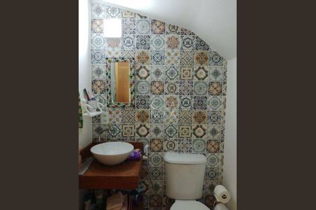 3_photo/94ce024c4b.04c16ff0d284adb7-ATLAS-5f830c7e-40a6-4be4-914b-bc0bfa6c70e0.jpg de casa à venda com 2 quartos, 120m² em Embaré, Santos