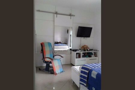 9_photo/94ce024c51.7f057c72c49660dd-ATLAS-7d93f352-4ead-4e7e-a192-3bef94079c45.jpg de casa à venda com 3 quartos, 250m² em Embaré, Santos