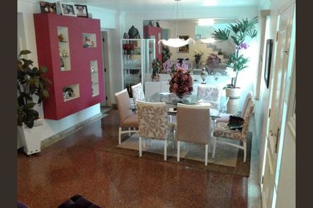 6_photo/94ce024c51.7f057c72c49660dd-ATLAS-b2ebf945-873d-42ef-80eb-e51f767e8fd3.jpg de casa à venda com 3 quartos, 250m² em Embaré, Santos