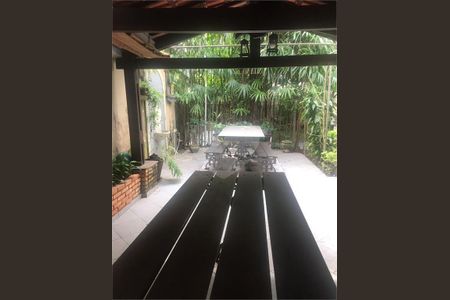 4_photo/94ce024c59.f0d246bad4da1cd5-ATLAS-2598e795-0be4-4f3c-8eef-4e7deb52951a.jpg de casa à venda com 4 quartos, 810m² em Embaré, Santos