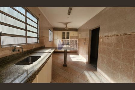 5_photo/94ce024cbd.974d063b20acfe41-ATLAS-ac180f35-359f-4f37-9761-96d6f4a57320.jpg de casa para alugar com 4 quartos, 168m² em Embaré, Santos