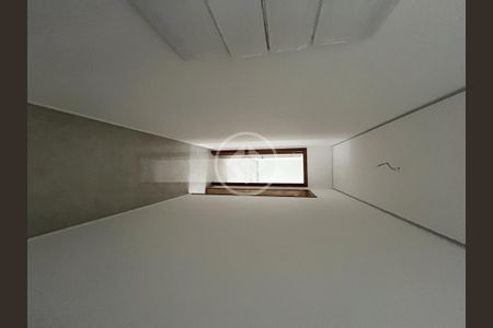 2_photo/94ce024ceb.8ae1cb5ed2a1280b-ATLAS-198f2b4d-1e83-4f14-9217-10703efffab3.jpg de casa à venda com 3 quartos, 220m² em Embaré, Santos