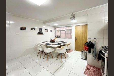 8_photo/94ce024cef.f68ff6c1734233fe-ATLAS-477fa3a6-ff58-4a84-8a4d-6264d097fffe.jpg de casa à venda com 3 quartos, 195m² em Embaré, Santos