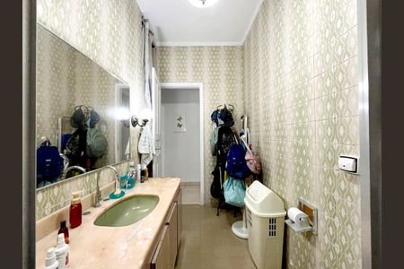 24_photo/94ce024cef.f68ff6c1734233fe-ATLAS-b0a1e2b1-68fa-450a-a482-ab6fd14b049e.jpg de casa à venda com 3 quartos, 195m² em Embaré, Santos