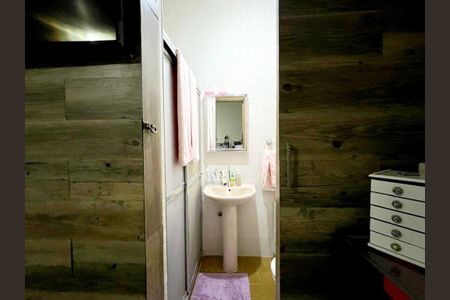 27_photo/94ce024cef.f68ff6c1734233fe-ATLAS-eda2bbc7-e2ee-446c-93a5-20680628a6fe.jpg de casa à venda com 3 quartos, 195m² em Embaré, Santos