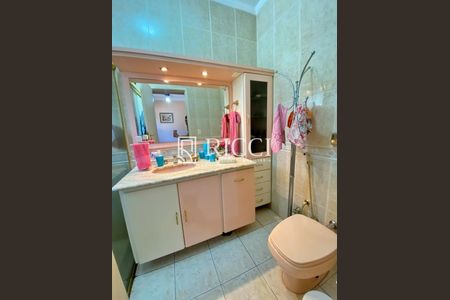 30_photo/94ce024d09.706af77481ab43e2-ATLAS-2edb9765-d765-4c0a-89b3-e854e45c35b9.jpg de casa à venda com 5 quartos, 500m² em Embaré, Santos