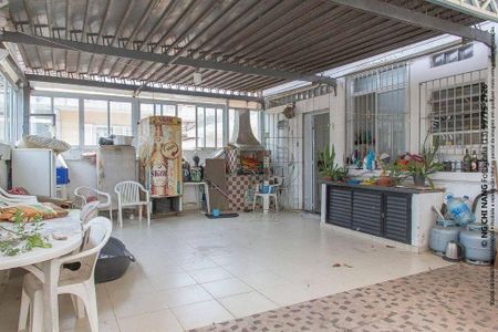 8_photo/94ce024d0f.0435190f6de6ffa1-ATLAS-caba3ec0-5a48-471e-8299-aabeb8e91b0d.jpg de casa à venda com 2 quartos, 186m² em Embaré, Santos