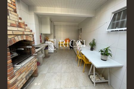 2_photo/94ce024d47.3e1b4b7d4b39a1bc-ATLAS-8ac6f262-8fa7-4f9c-9b0e-448fffc9214f.jpg de casa à venda com 3 quartos, 150m² em Embaré, Santos