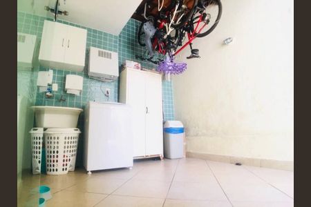 2_photo/94ce024d61.b9011c6352d0a570-ATLAS-0f388506-0df4-47a6-9985-e12fa6c4c149.jpg de casa à venda com 3 quartos, 90m² em Embaré, Santos