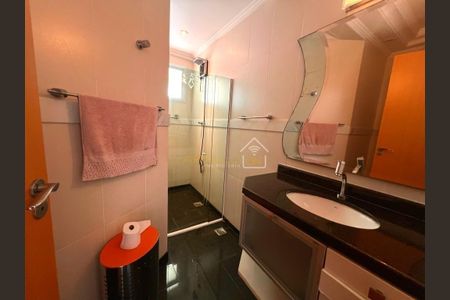 10_photo/94ce024d9b.c337e612b8e8cd55-ATLAS-426529f3-a53e-4e64-b8bd-788a2b1b8b37.jpg de casa à venda com 5 quartos, 267m² em Embaré, Santos