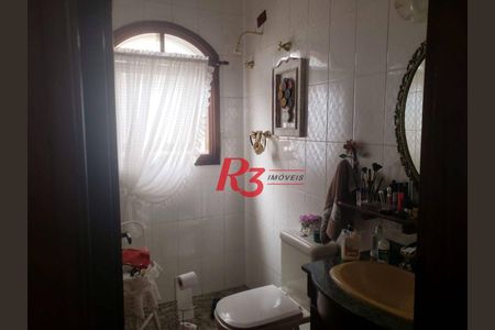 3_photo/94ce024daf.8ca146e4695ff152-ATLAS-09beaaca-c47d-4c96-baaf-178f6f4a4060.jpg de casa para alugar com 4 quartos, 352m² em Embaré, Santos