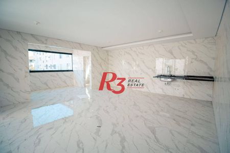 5_photo/94ce024dbf.5b63f18bcccc212e-ATLAS-51c45cd0-1ae5-4068-9230-26d0e4dae493.jpg de casa à venda com 3 quartos, 236m² em Embaré, Santos