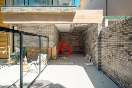 11_photo/94ce024dbf.5b63f18bcccc212e-ATLAS-933dc0dc-0d2b-4411-8fa1-7ee94e103916.jpg de casa à venda com 3 quartos, 236m² em Embaré, Santos