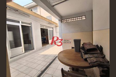 12_photo/94ce024e1f.131c711fc740dfc3-ATLAS-bec1e3ac-e68b-40d6-948f-88463cdf70ab.jpg de casa à venda com 3 quartos, 210m² em Embaré, Santos