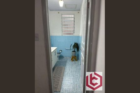 34_photo/94ce024e21.d1325d9d06f328eb-ATLAS-d3623b5c-e0ff-4d39-b4ff-85240f101c50.jpg de casa à venda com 3 quartos, 200m² em Embaré, Santos