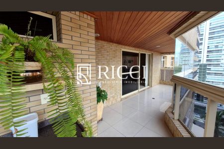 4_photo/94ce024e39.19b0dd42b6b3b25c-ATLAS-8ac01cd5-8470-4cdf-a4f6-470c2c8d1679.jpg de apartamento à venda com 3 quartos, 242m² em Embaré, Santos