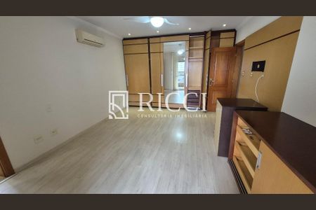 25_photo/94ce024e39.19b0dd42b6b3b25c-ATLAS-fb2fb0f6-12b3-4111-ae8d-a067a7e4d390.jpg de apartamento à venda com 3 quartos, 242m² em Embaré, Santos