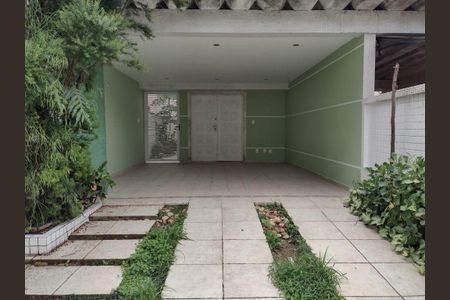 2_photo/94ce024e4d.f14d7a494a64fc38-ATLAS-3548b441-c732-4eab-a101-a4b11d77d1c7.jpg de casa à venda com 3 quartos, 145m² em Embaré, Santos