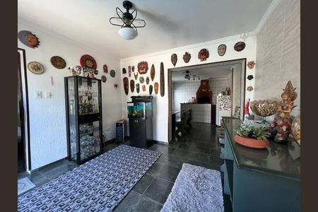 11_photo/94ce024e63.ad6cb26ada8414aa-ATLAS-4875df30-9085-417a-a3dd-2cfa9b38aa66.jpg de casa à venda com 3 quartos, 186m² em Embaré, Santos