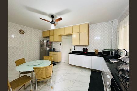 12_photo/94ce024e71.afac783de48f65ce-ATLAS-a5a2b9ae-a264-4d6d-8347-ed292a03f7f1.jpg de apartamento à venda com 3 quartos, 196m² em Embaré, Santos