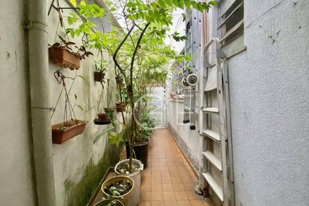 24_photo/94ce024f39.5cacb5cd1a05b02e-ATLAS-0edb17ff-3a45-4f71-8aef-05f0a06617f5.jpg de casa à venda com 3 quartos, 144m² em Aparecida, Santos