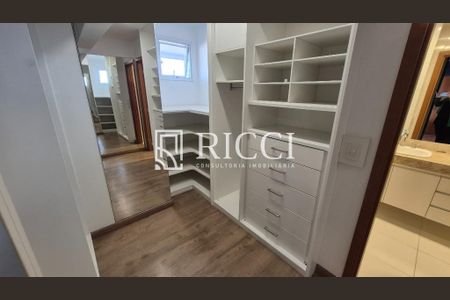 11_photo/94ce024fd7.4f818e69fe44fe83-ATLAS-46c5b34a-2d57-48c7-bbfa-5c74f6b1680f.jpg de apartamento à venda com 4 quartos, 240m² em Embaré, Santos