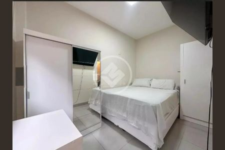 3_photo/94ce025157.cb4a3f4e1d4d223a-ATLAS-1076bbd3-acd6-4fef-94cc-2da480bde417.jpg de apartamento à venda com 1 quarto, 47m² em Embaré, Santos