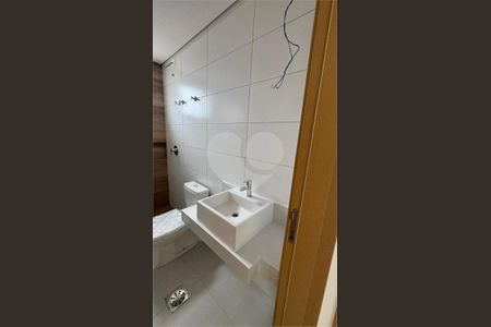 19_photo/94ce02519d.edf2212802869f81-ATLAS-7d42dab4-49cb-4d93-8224-75c2ecaac6ba.jpg de casa à venda com 2 quartos, 87m² em Embaré, Santos