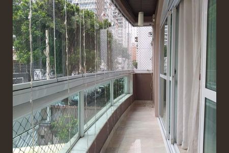 2_photo/94ce02519f.59abdc00308a7dc6-ATLAS-093ad9dd-4c77-4bd2-a4d5-5d7c3ce9de45.jpg de casa à venda com 4 quartos, 286m² em Embaré, Santos