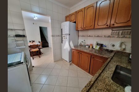 19_photo/94ce0251d9.2866b196c2edf31d-ATLAS-e4a0c0f0-0522-4948-9a6b-5717f6ba9a9e.jpg de casa para alugar com 3 quartos, 225m² em Embaré, Santos