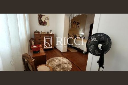 22_photo/94ce025287.719fbdc320448c84-ATLAS-53d9f610-d6ac-40f1-9aeb-e910a9fd128e.jpg de casa à venda com 3 quartos, 240m² em Embaré, Santos