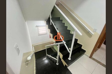 8_photo/94ce025293.b6ca566554ebb534-ATLAS-e2ea3b6a-1c0f-4d27-8efa-d6b116cc3f2b.jpg de casa à venda com 3 quartos, 150m² em Embaré, Santos