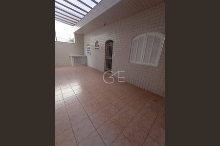 10_photo/94ce02529d.56f87905458f71eb-ATLAS-1d151aa3-982e-4cb2-aead-b7416cd65b8b.jpg de casa à venda com 4 quartos, 226m² em Embaré, Santos