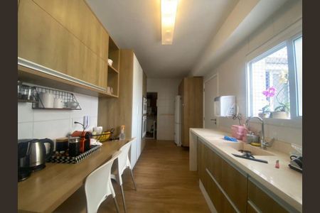 7_photo/94ce0252af.3e1b4b7d4b39a1bc-ATLAS-b7d1d9e8-48ef-4d52-8ffe-fb6f2f60a4b6.jpg de apartamento à venda com 3 quartos, 131m² em Embaré, Santos