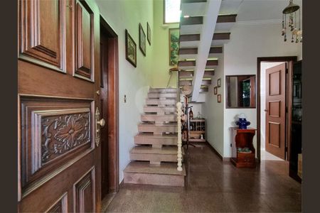 12_photo/94ce0252eb.8ca146e4695ff152-ATLAS-24adba92-e353-48f1-ba0e-1d53bed92cbf.jpg de casa à venda com 6 quartos, 353m² em Embaré, Santos