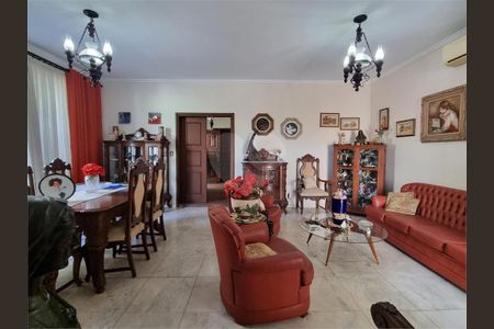 10_photo/94ce0252eb.8ca146e4695ff152-ATLAS-5d275e7c-99a0-4933-b7af-1af9cbb5e4bc.jpg de casa à venda com 6 quartos, 353m² em Embaré, Santos