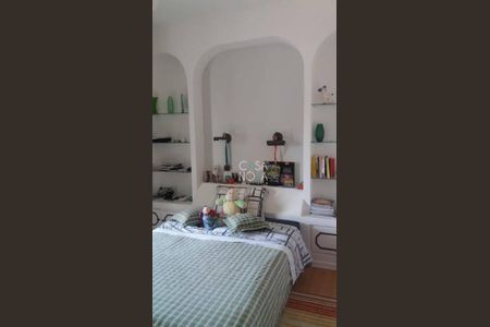 4_photo/94ce0252f7.0dba02f6e03a3679-ATLAS-21b7e253-d2a8-429d-82d7-18efca4c061f.jpg de casa à venda com 3 quartos, 275m² em Embaré, Santos