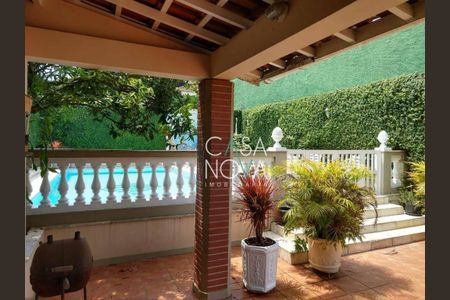 33_photo/94ce0252f7.0dba02f6e03a3679-ATLAS-6cf737e4-d0ff-4f45-9912-c79417c73d85.jpg de casa à venda com 3 quartos, 275m² em Embaré, Santos