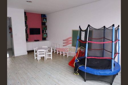 39_photo/94ce0252fb.d3afa1b175dab86e-ATLAS-906c4b7f-be08-46b7-b0e3-dc10a49ac3b3.jpg de apartamento à venda com 3 quartos, 150m² em Embaré, Santos