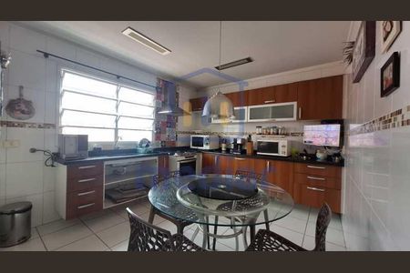 10_photo/94ce0252fd.bb2cfda027800a9a-ATLAS-d2b8072b-5d4b-4cc3-85ea-5ed546add4d3.jpg de casa à venda com 3 quartos, 155m² em Aparecida, Santos