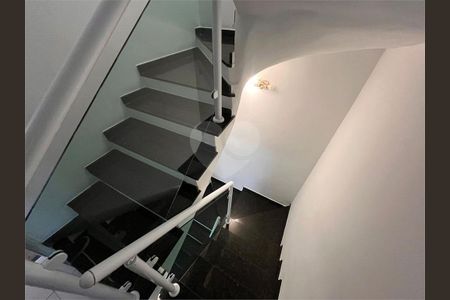 21_photo/94ce0252ff.42fc04046762a4be-ATLAS-bb3201cc-ced7-4a45-bfac-4f49e8fe15fd.jpg de casa à venda com 3 quartos, 155m² em Embaré, Santos