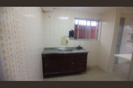 6_photo/94ce025387.0f81dd1a9a4f6ffb-ATLAS-4414493a-e7de-42c4-a18d-4274366165d3.jpg de casa à venda com 2 quartos, 180m² em Embaré, Santos