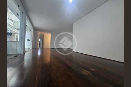 1_photo/94ce0253af.dc8bbd111761e841-ATLAS-13e82f80-8a4b-45cd-be06-b2753b82ac2a.jpg de casa à venda com 3 quartos, 212m² em Embaré, Santos