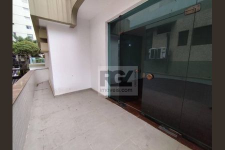 10_photo/94ce0253af.dc8bbd111761e841-ATLAS-381ae8dc-9217-4651-8d3d-b846ff91fdf7.jpg de casa à venda com 3 quartos, 202m² em Embaré, Santos