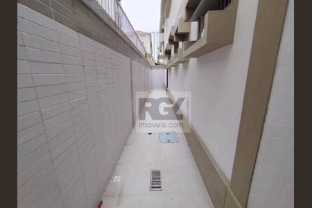 12_photo/94ce0253af.dc8bbd111761e841-ATLAS-4b1910e8-c9e1-4dbd-8ecc-eb32f681f47c.jpg de casa à venda com 3 quartos, 202m² em Embaré, Santos