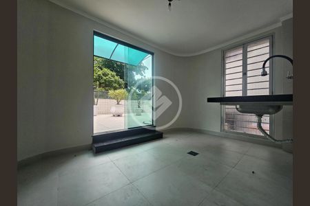 8_photo/94ce0253af.dc8bbd111761e841-ATLAS-c176b982-a510-41ef-bf0e-a398480917a0.jpg de casa à venda com 3 quartos, 212m² em Embaré, Santos