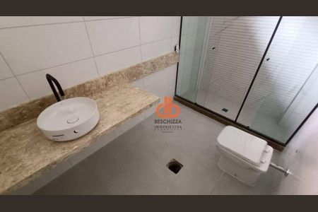 23_photo/94ce0253af.dc8bbd111761e841-ATLAS-e8b672f7-fd6a-40d1-bd53-b039596f372d.jpg de casa à venda com 3 quartos, 210m² em Embaré, Santos