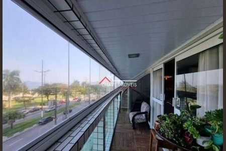 7_photo/94ce025457.f7cd37f38ff60c44-ATLAS-c882a7e2-08fe-42ed-bcc9-b357a6f3bb74.jpg de apartamento à venda com 3 quartos, 134m² em Boqueirão, Santos