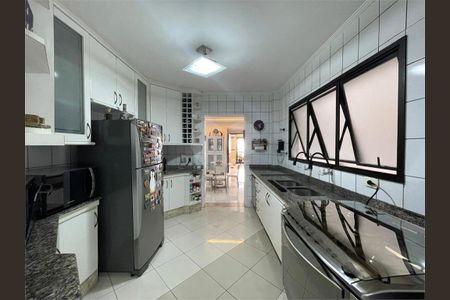 31_photo/94ce02547b.69530a6104d48ca1-ATLAS-e19e907b-e494-4e72-ab16-538c96c2abf4.jpg de apartamento à venda com 3 quartos, 200m² em Embaré, Santos